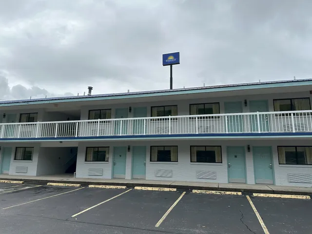 Days Inn by Wyndham Renfro Valley Mount Vernon