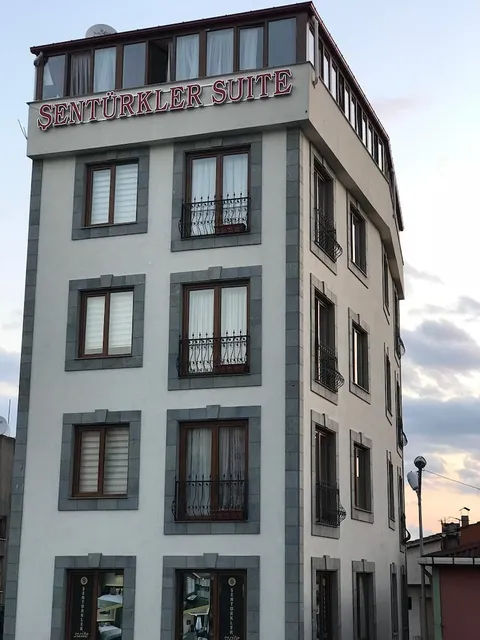 Şentürkler Suite
