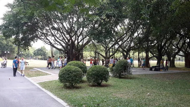 Huanggang Park （West Gate）