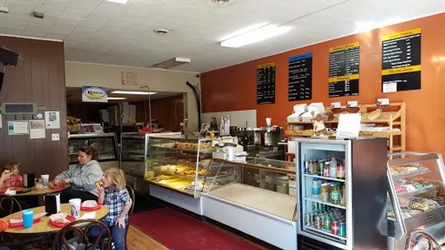 South Lyon Village Bakery