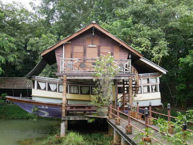 Thamai Farm & Home Stay