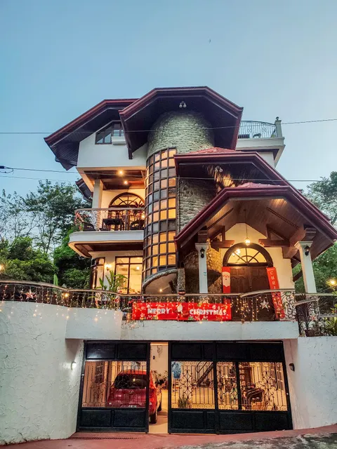 El Castillo Bed and Breakfast