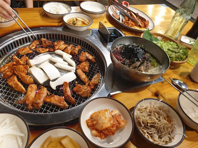 Atti Chuncheon Dak(chicken)-galbi