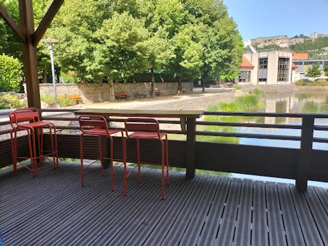 La Guinguette de la gare d'eau