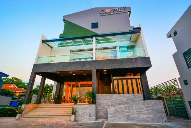 Comet Hotel Surat Thani