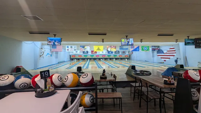 Coyote Lanes and Roadrunner Cafe