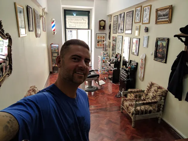 Barbearia O Corvo - The Crow Barbershop