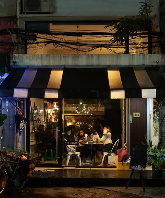 PrumPlum Umeshu Bar&Bistro