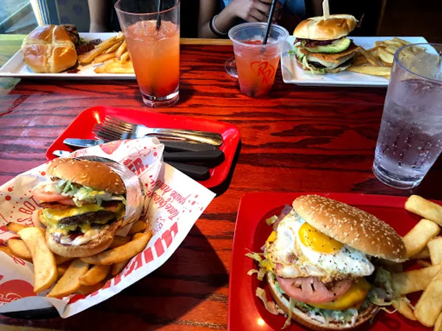Red Robin Gourmet Burgers and Brews