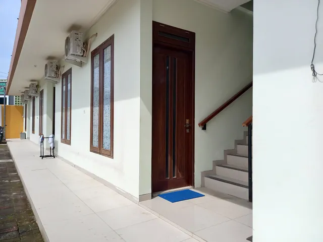 Guesthouse HMM (Pancuran Emas)