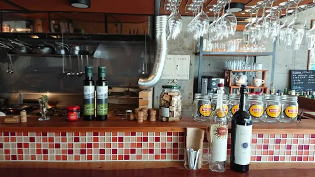 トラットリア・ヴィーヴォ