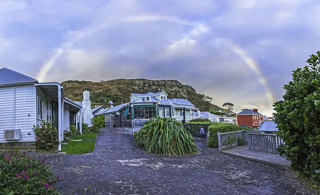 Touchwood Cottages - Accommodation