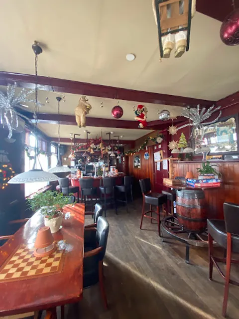 Café "Nieuw Heeswijk"