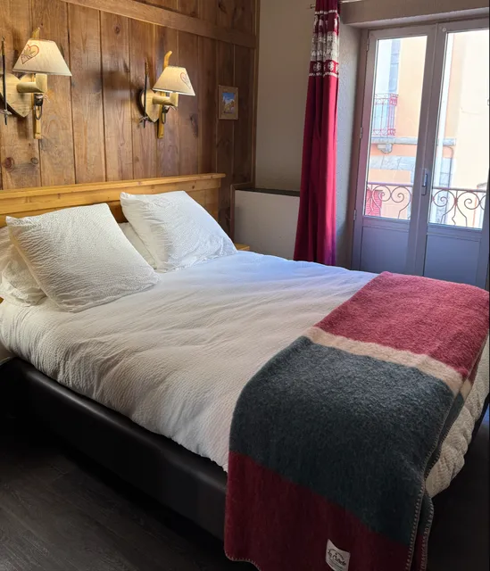 Hôtel Restaurant Quin Te Va (ex Pas de l'Ours)- Nouveaux propriétaires. Restaurant ouvert à tous