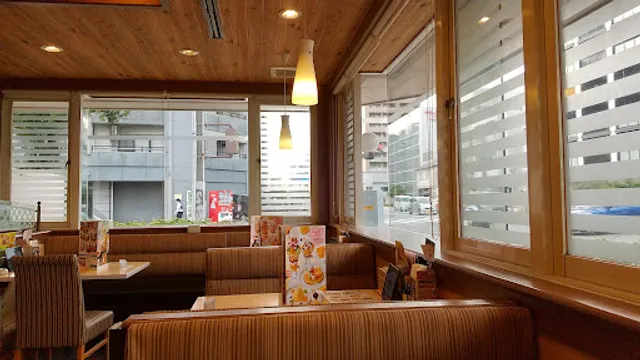 ガスト 東比恵店