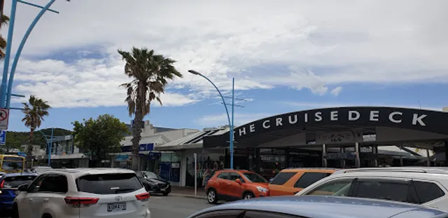 One Tree Bakery & Cafe