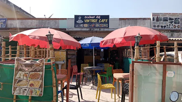 Vintage Cafe