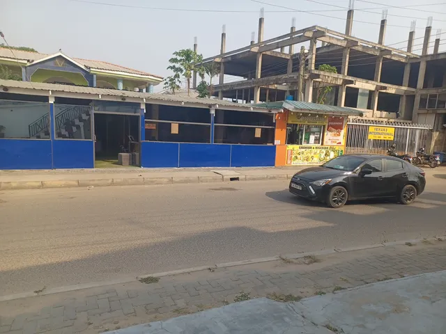 Hustle and Chill Restaurant and Bar