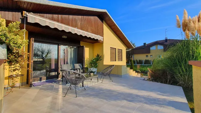 North-west house ( kuća za odmor )