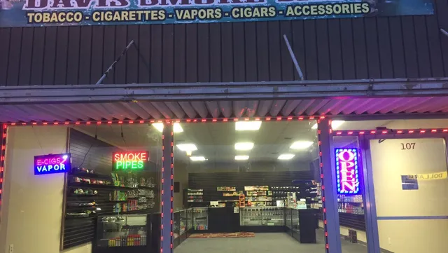DAVIS SMOKE SHOP