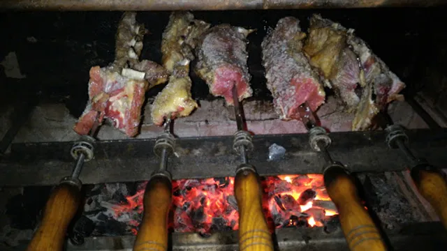 bar e restaurante o caipira