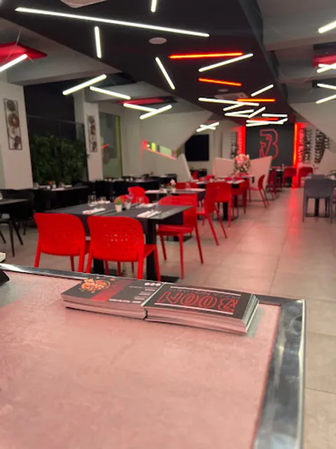Boom - Pizza & Restaurant