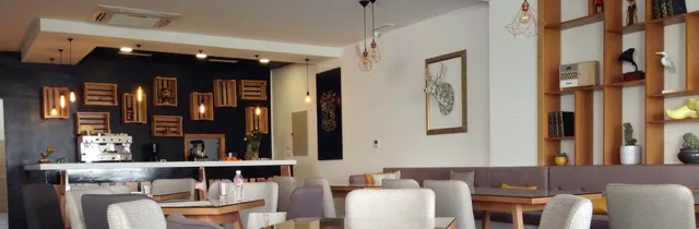 El Abbassia -Snacks & Drinks-