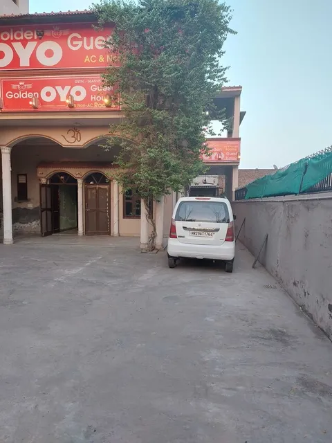 OYO Golden Oyo Guest House