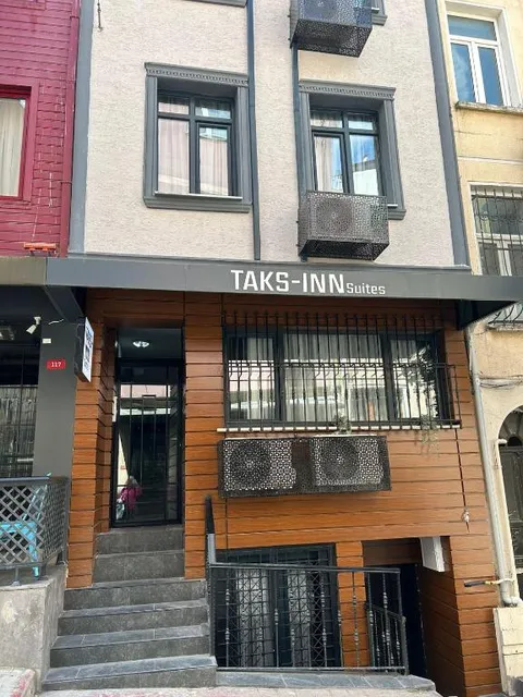 TAKS-INN Suites