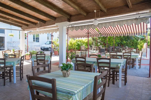 Anatoli Tavern Kaminarata - Lixouri