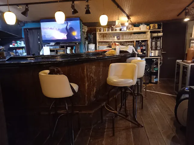 Musing &Restaurant Garage