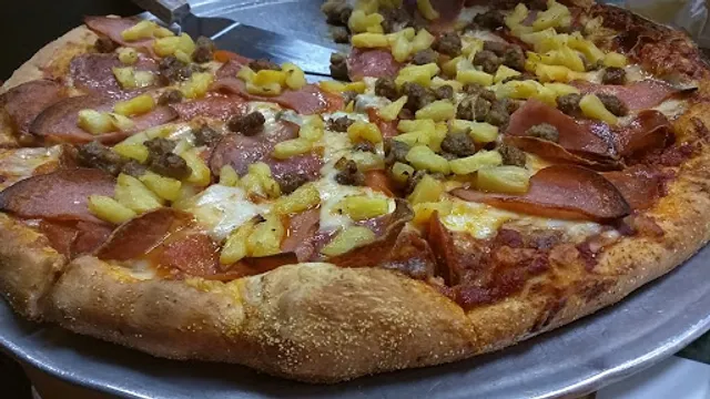 Varsity Pizza McKenna