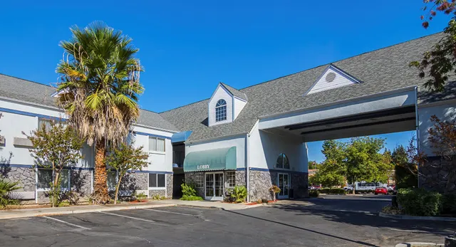 Quality Inn Fresno Yosemite Airport