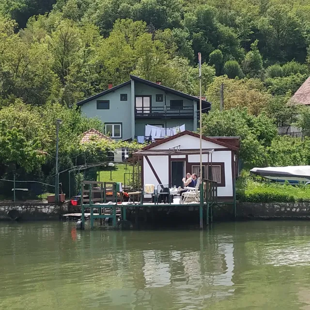 Prenočiste Cvetković Dobra