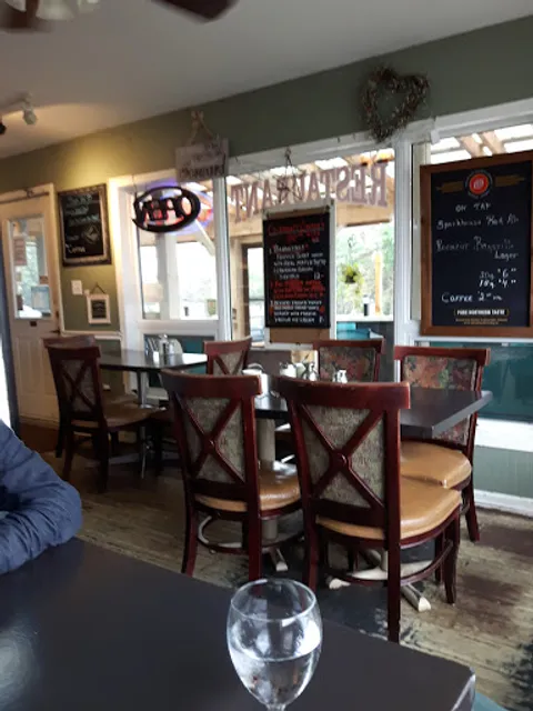 Dinner Bell Motel & Restaurant