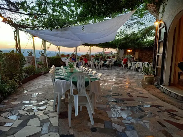 Pizzeria Domus La Roccia