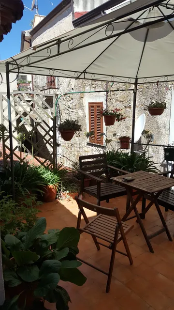 Afra Bed & Breakfast