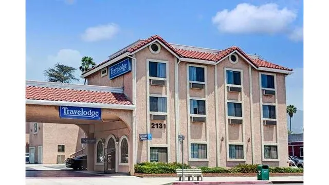 Travelodge by Wyndham Pasadena Central