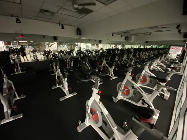 Crunch Fitness - Bensonhurst