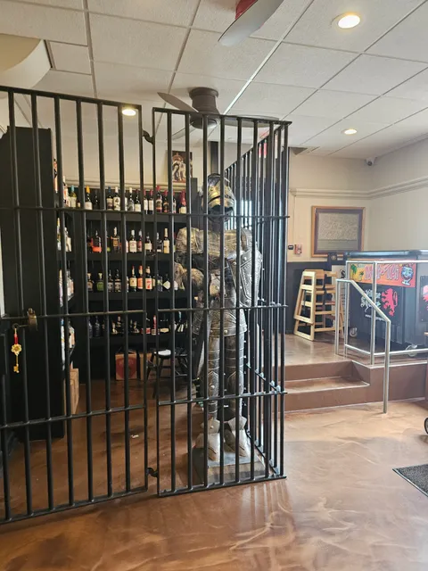 Squire on the Square