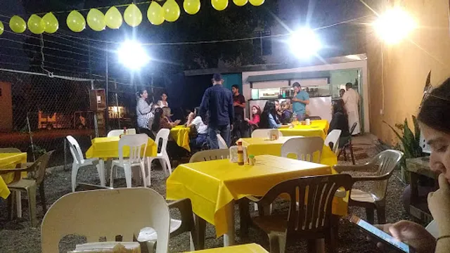 Cenaduria "La escondida"