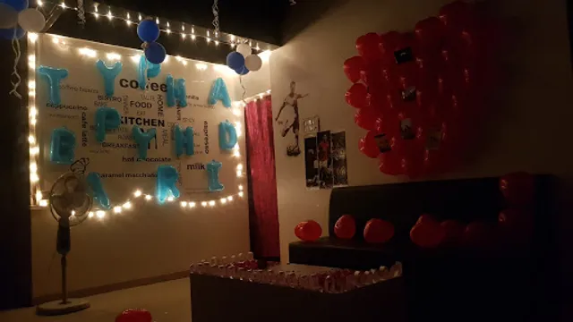 Cafe 007 coffee & shakes