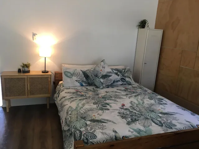 THE GROVE On Russell