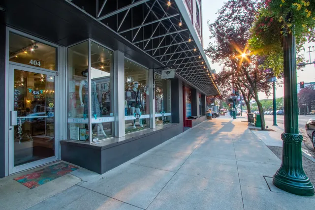 T-Blue Boutique (Downtown)