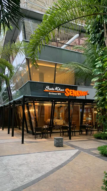 Sate Khas Senayan, The Breeze