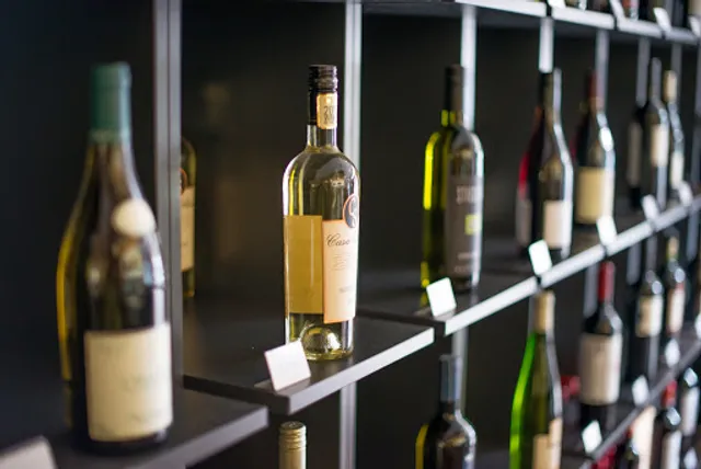 Restaurant Drinks and Bites