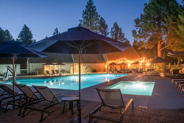 Mount Bachelor Village Resort by Meredith Lodging