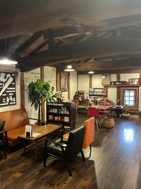 カフェーブリキイヌ