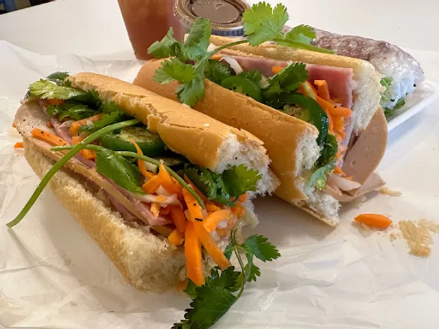 Cali Banh Mi