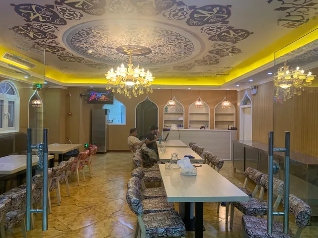 Dubai Taste 迪拜菜 (Halal Food In Chongqing)